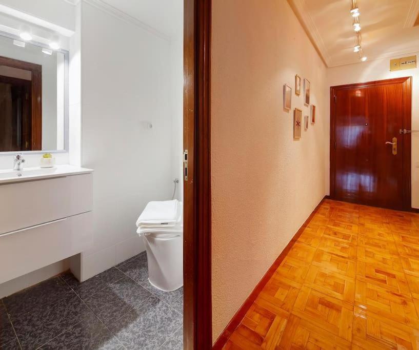 Apartamento Maura 2 Dormitorios Oviedo Exterior photo