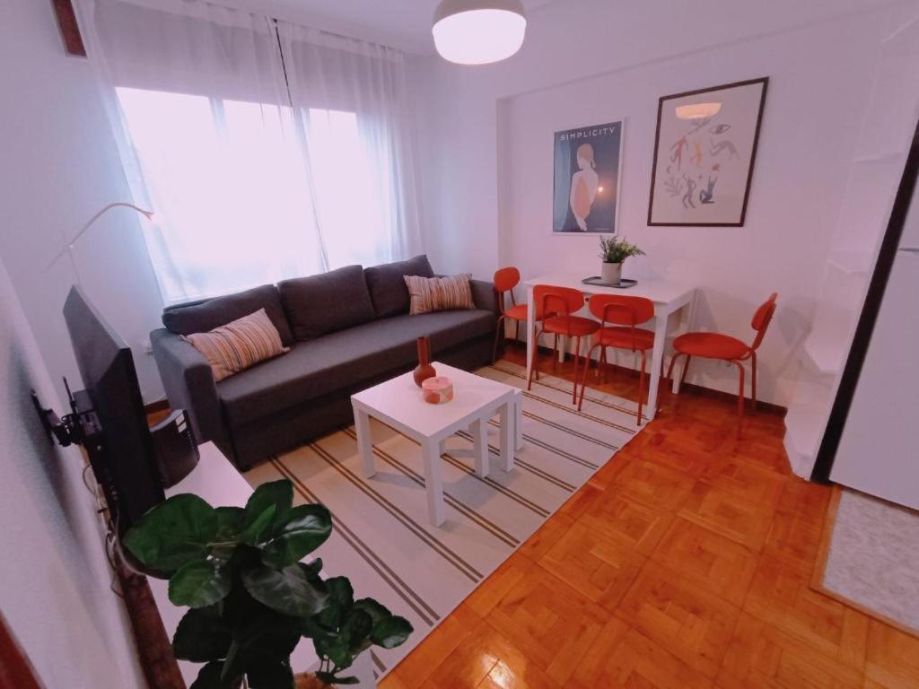 Apartamento Maura 2 Dormitorios Oviedo Exterior photo